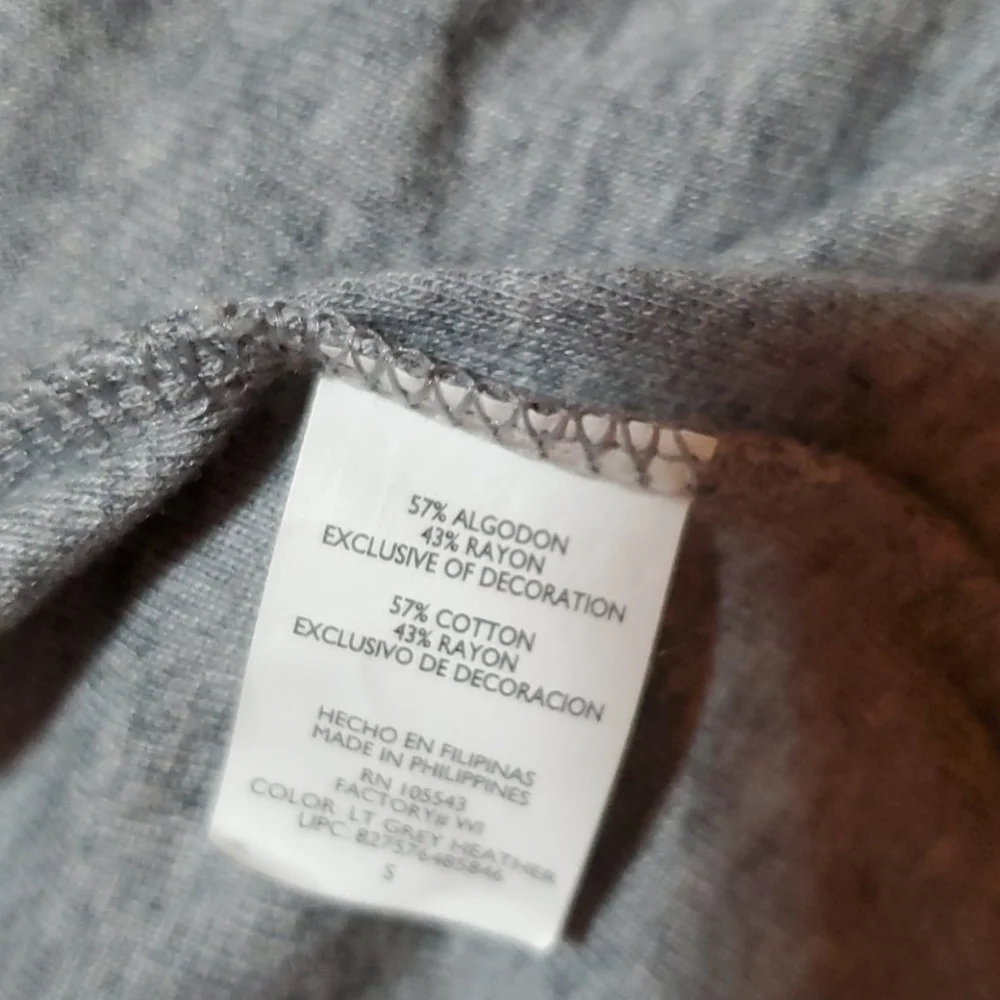 Daisy Fuentes gray button down cardigan sweater S